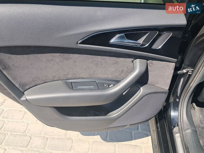 Седан Audi A6 2015 в Вараші