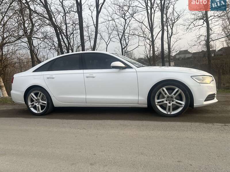 Седан Audi A6 2014 в Чернівцях