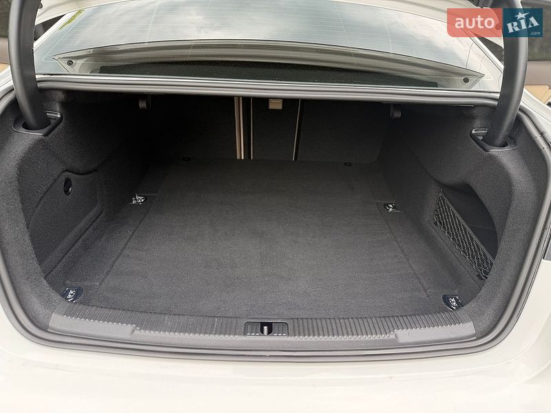 Седан Audi A6 2016 в Трускавце