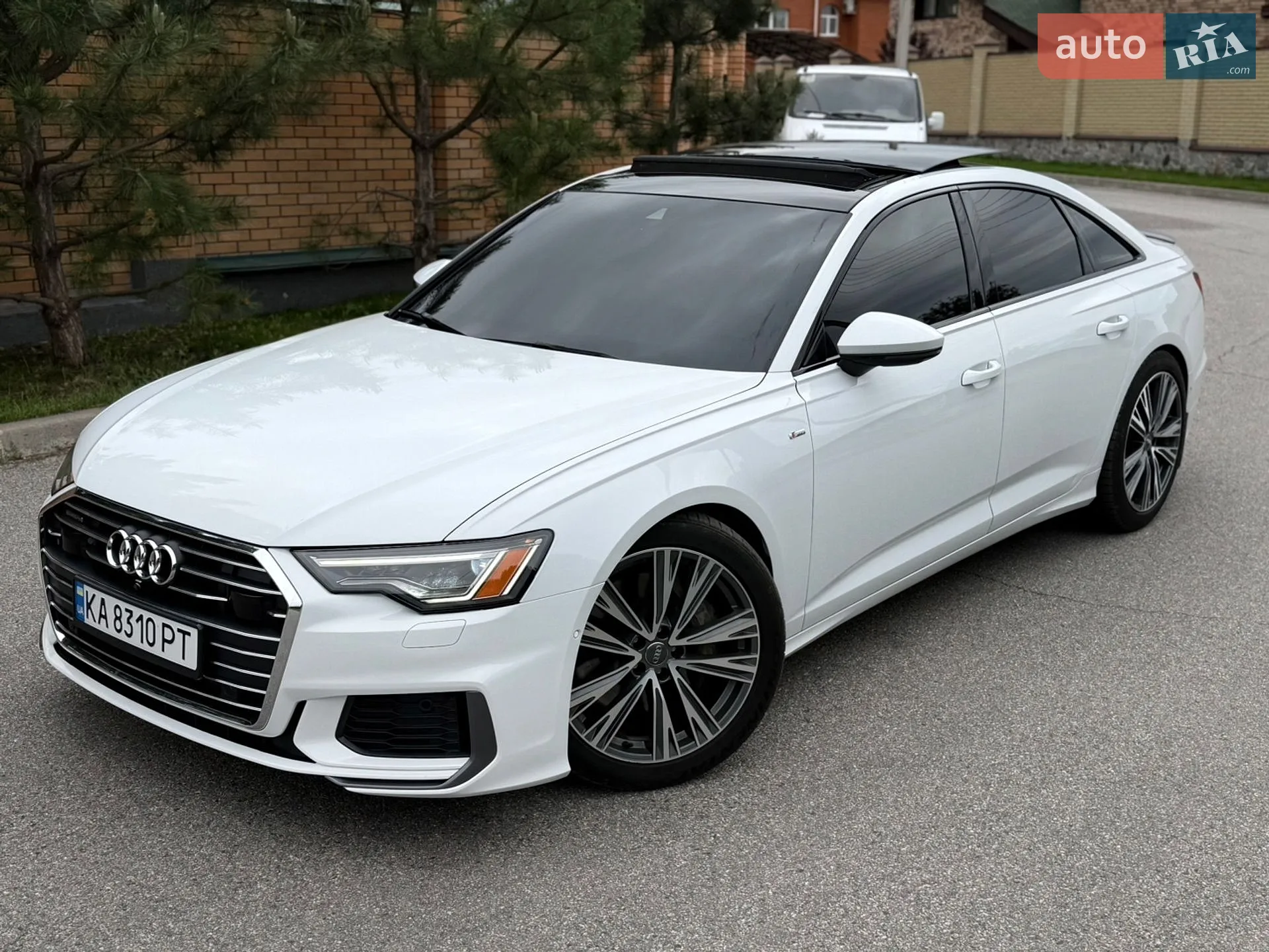 Audi A6 2018 VIN WAUL2AF22KN026379 фото оголошення 4 з 5