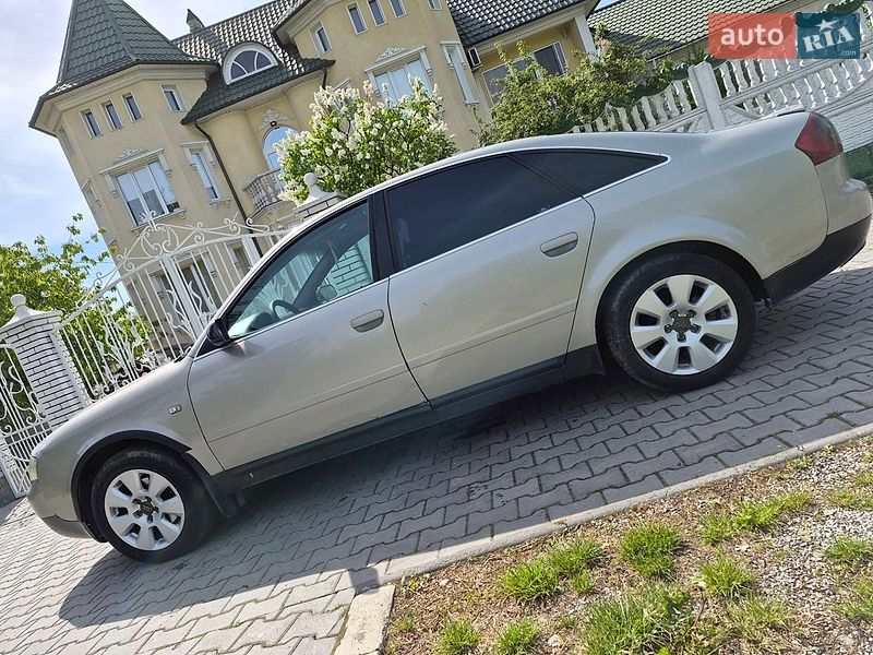 Седан Audi A6 2001 в Чернівцях