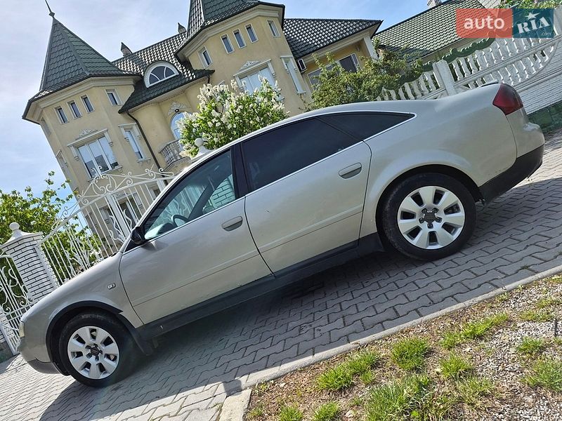 Седан Audi A6 2001 в Чернівцях