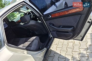 Седан Audi A6 2001 в Чернівцях