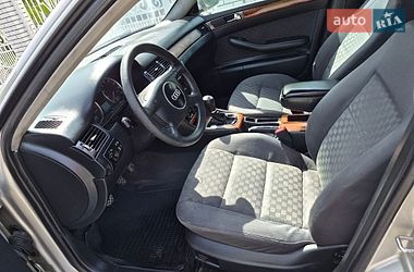 Седан Audi A6 2001 в Чернівцях