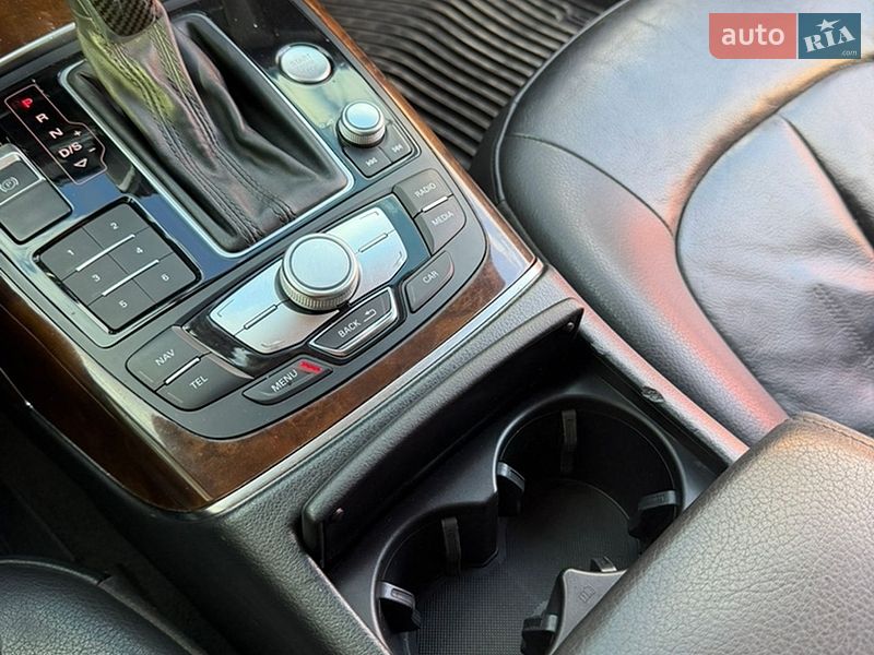 Седан Audi A6 2015 в Лановцах