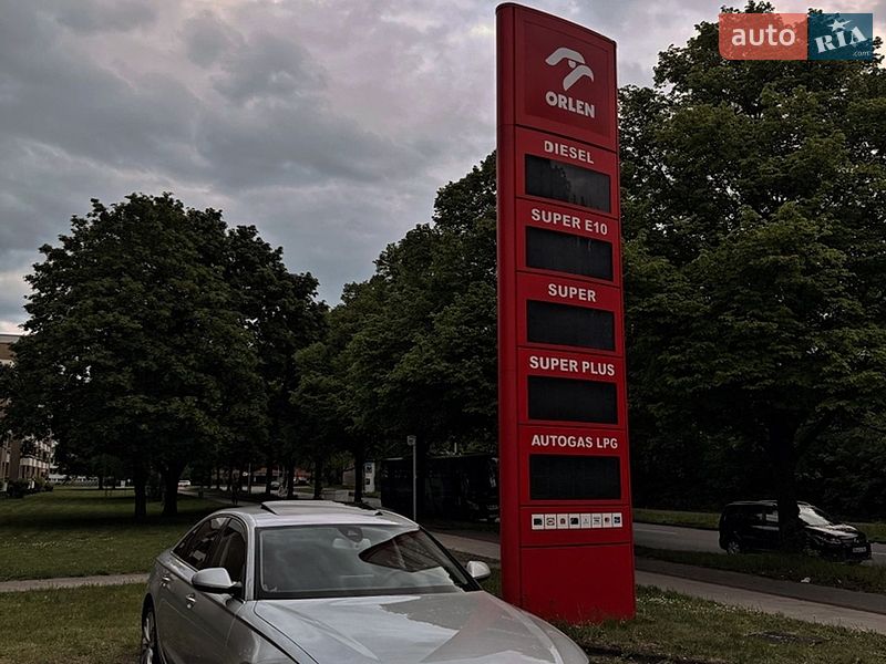 Седан Audi A6 2012 в Ровно