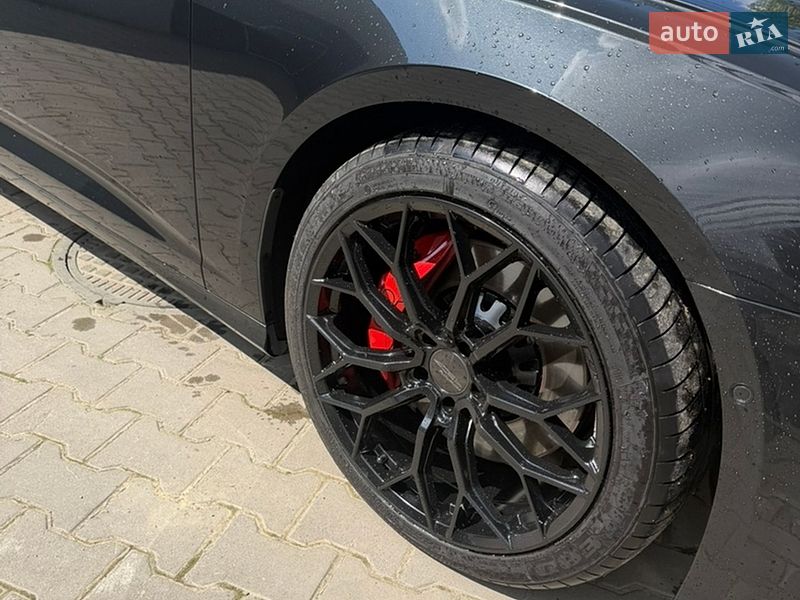 Седан Audi A6 2019 в Ивано-Франковске