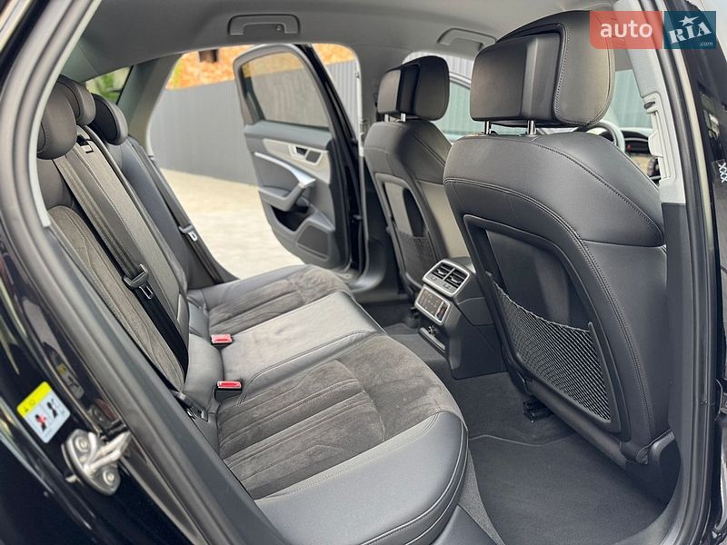 Седан Audi A6 2021 в Мукачевому