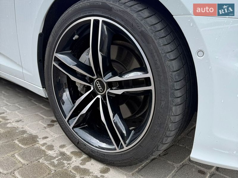 Седан Audi A6 2021 в Виннице