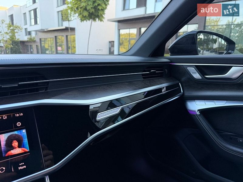 Седан Audi A6 2019 в Ужгороде