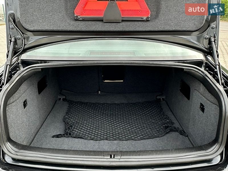 Седан Audi A6 2002 в Умани