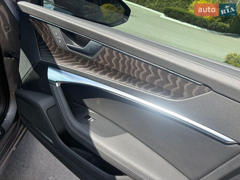 Седан Audi A6 2020 в Львові