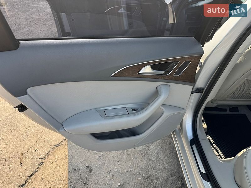 Седан Audi A6 2014 в Киеве