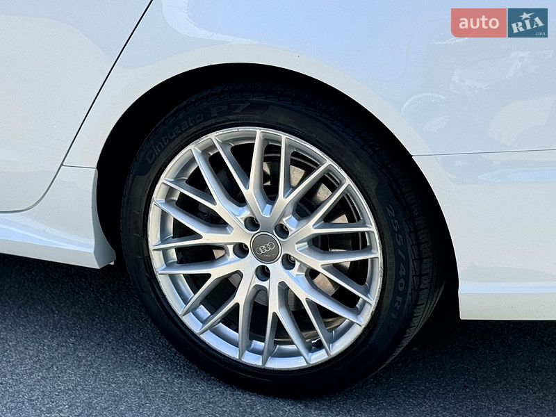 Седан Audi A6 2014 в Харькове
