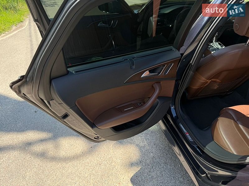 Седан Audi A6 2015 в Киеве
