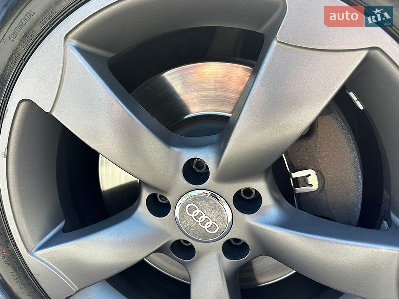 Седан Audi A6 2011 в Снятине