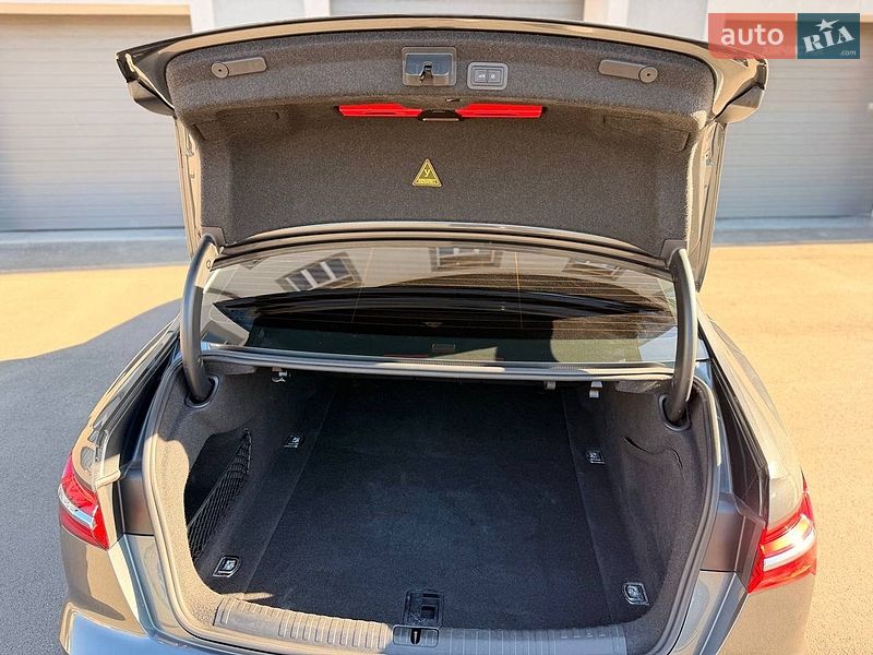 Седан Audi A6 2020 в Виннице