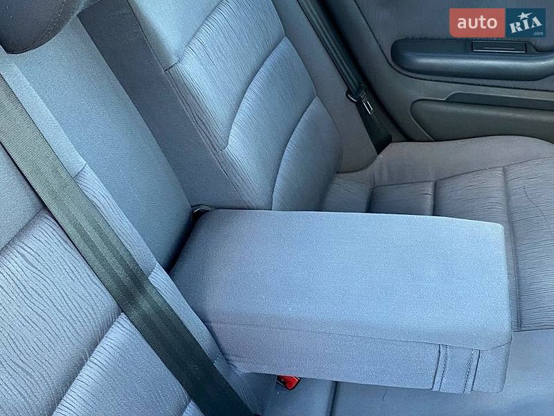 Седан Audi A6 1998 в Виннице