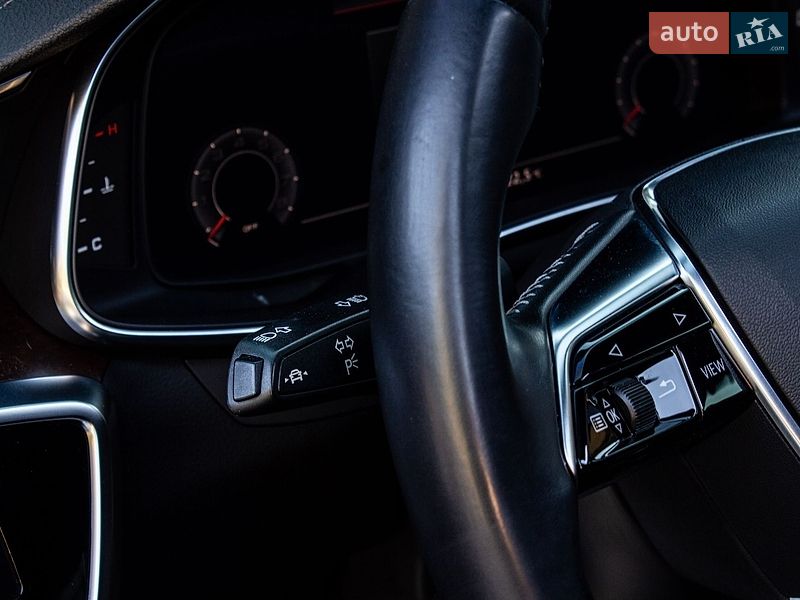 Седан Audi A6 2019 в Нововолинську