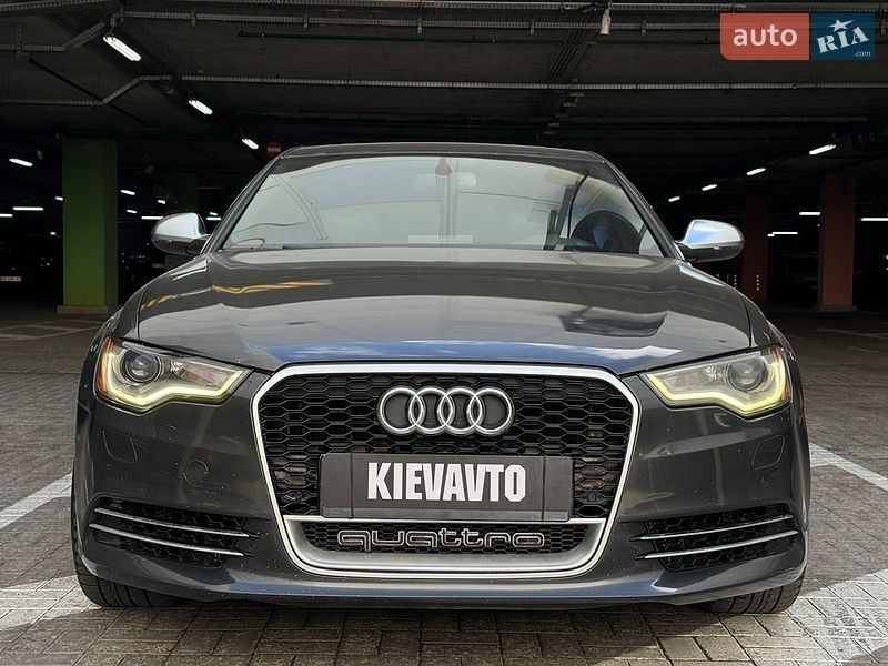 Седан Audi A6 2014 в Киеве