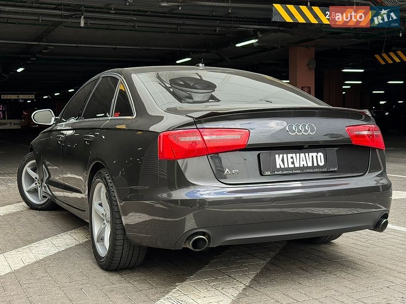 Седан Audi A6 2014 в Киеве