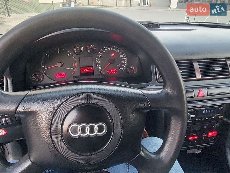 Универсал Audi A6 2000 в Залещиках