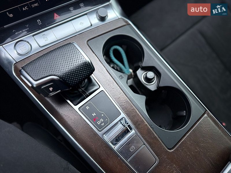 Седан Audi A6 2019 в Львові