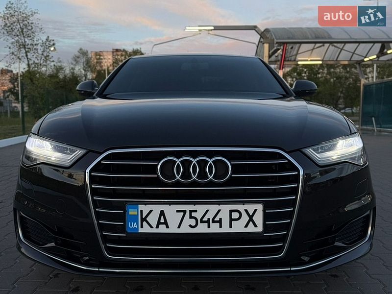 Седан Audi A6 2015 в Киеве