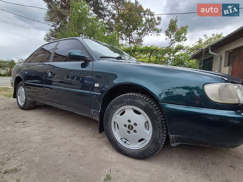 Седан Audi A6 1995 в Кременце