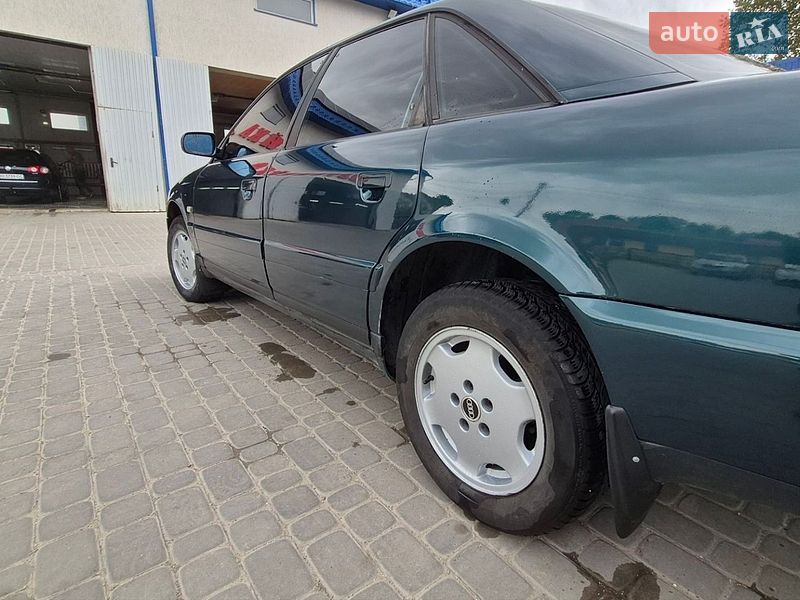 Седан Audi A6 1995 в Кременце