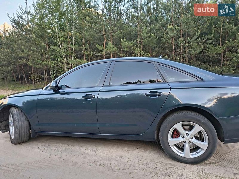 Седан Audi A6 2012 в Лебедині