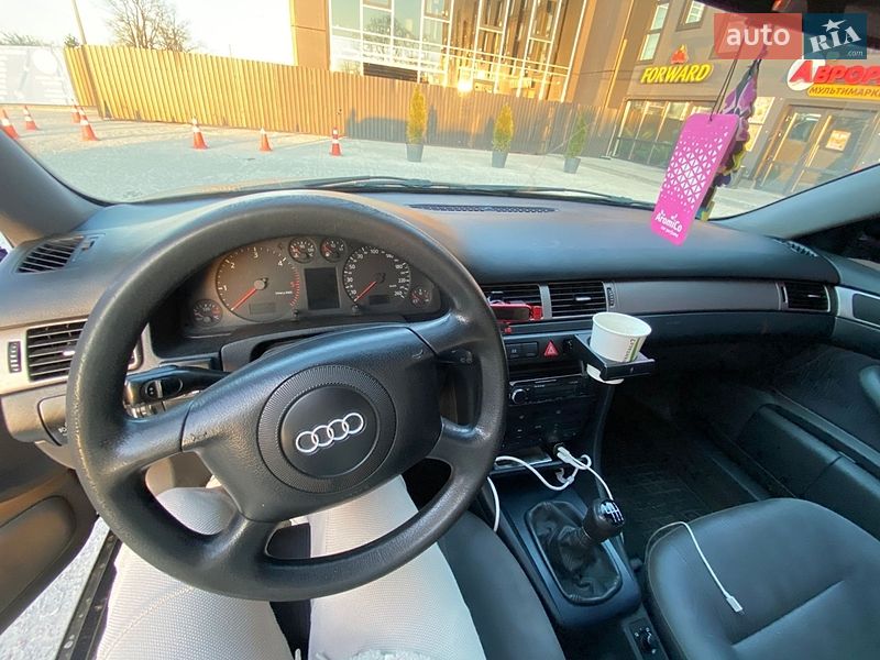 Универсал Audi A6 1999 в Киеве