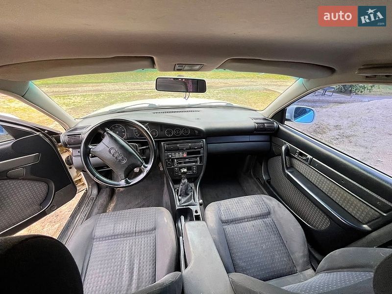 Седан Audi A6 1996 в Сокирянах