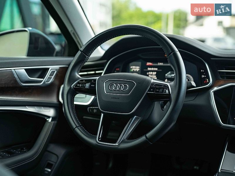 Седан Audi A6 2019 в Чернівцях