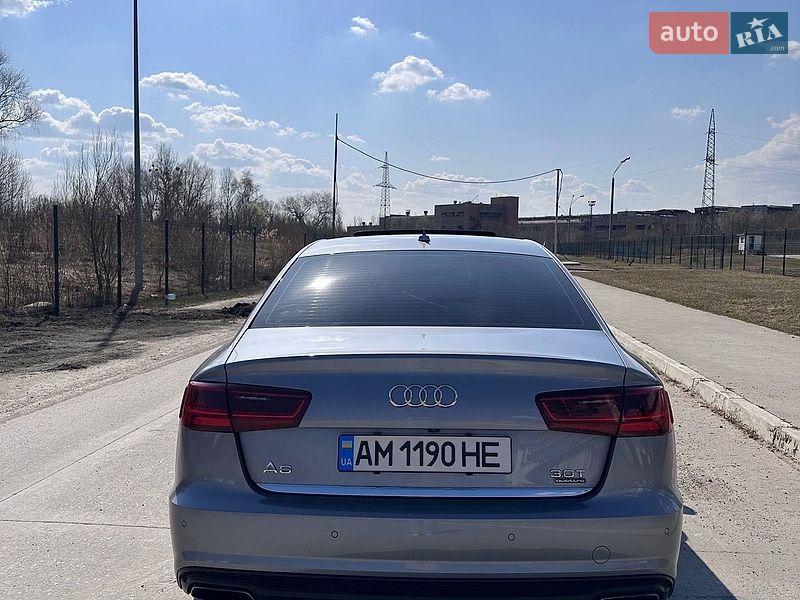 Седан Audi A6 2015 в Коростене