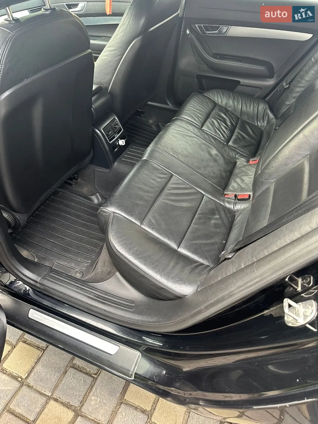 2010 Audi A6 - мініатюра 9