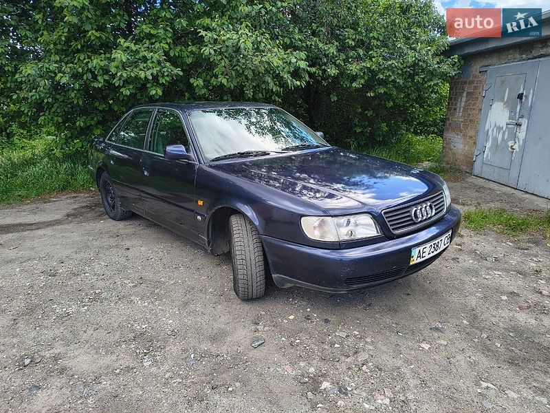 Седан Audi A6 1997 в Синельниково