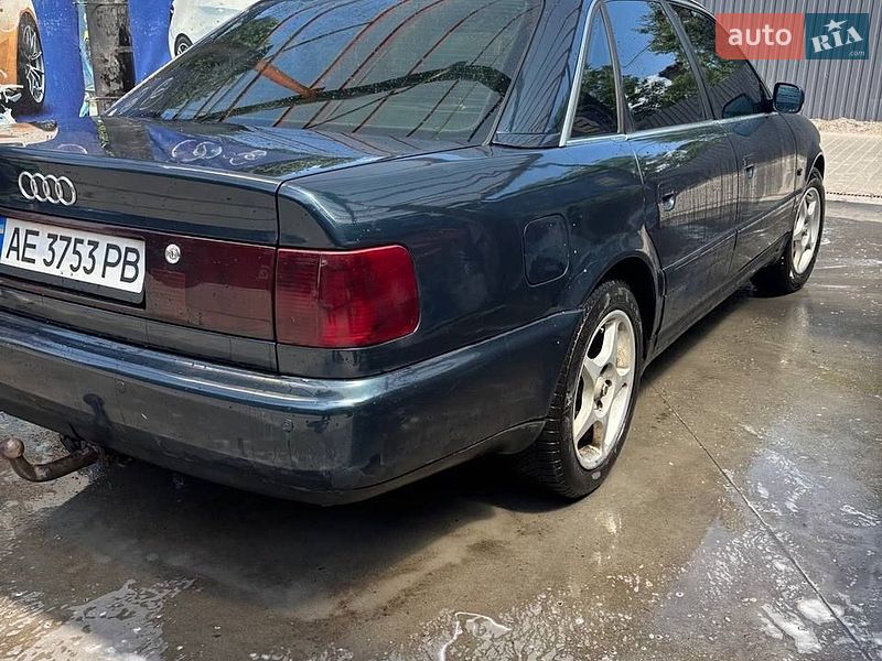 Седан Audi A6 1996 в Дніпрі