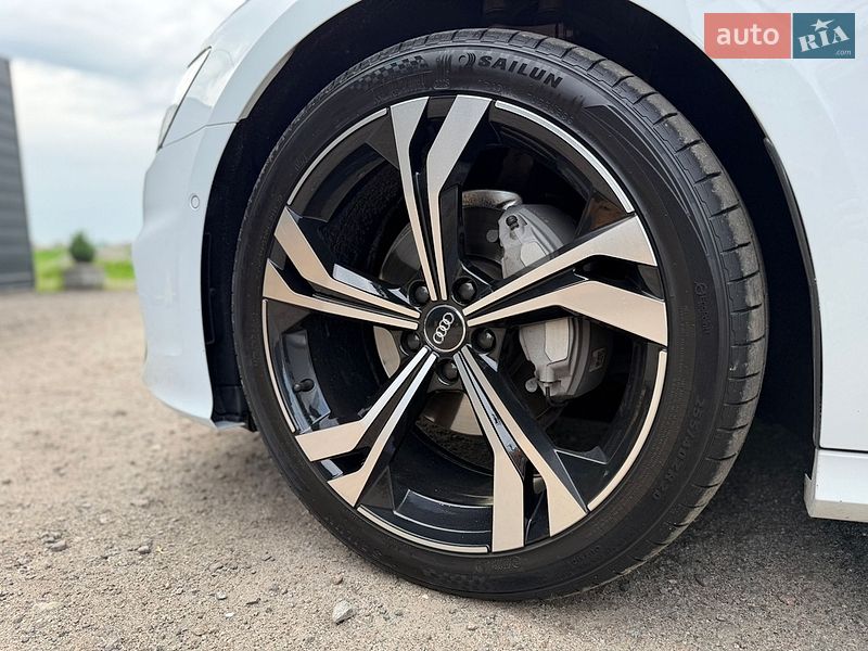 Седан Audi A6 2022 в Белой Церкви