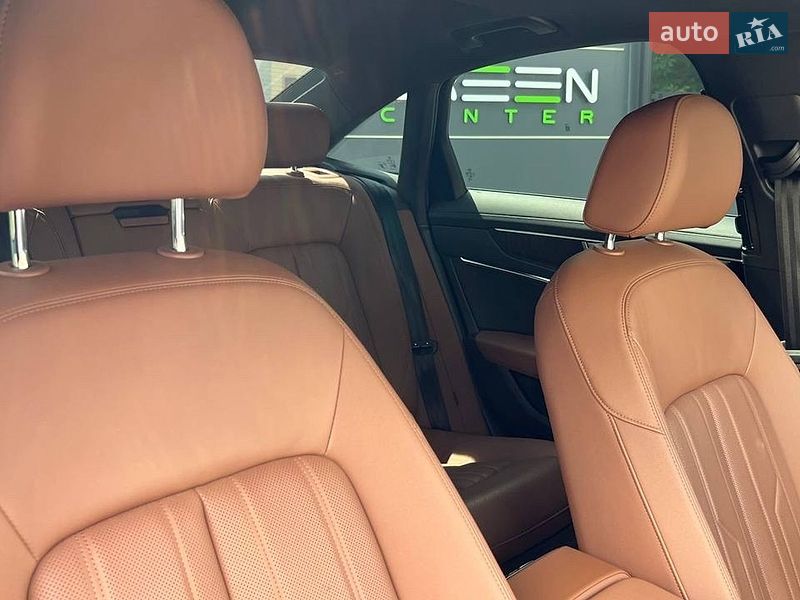 Седан Audi A6 2023 в Львові
