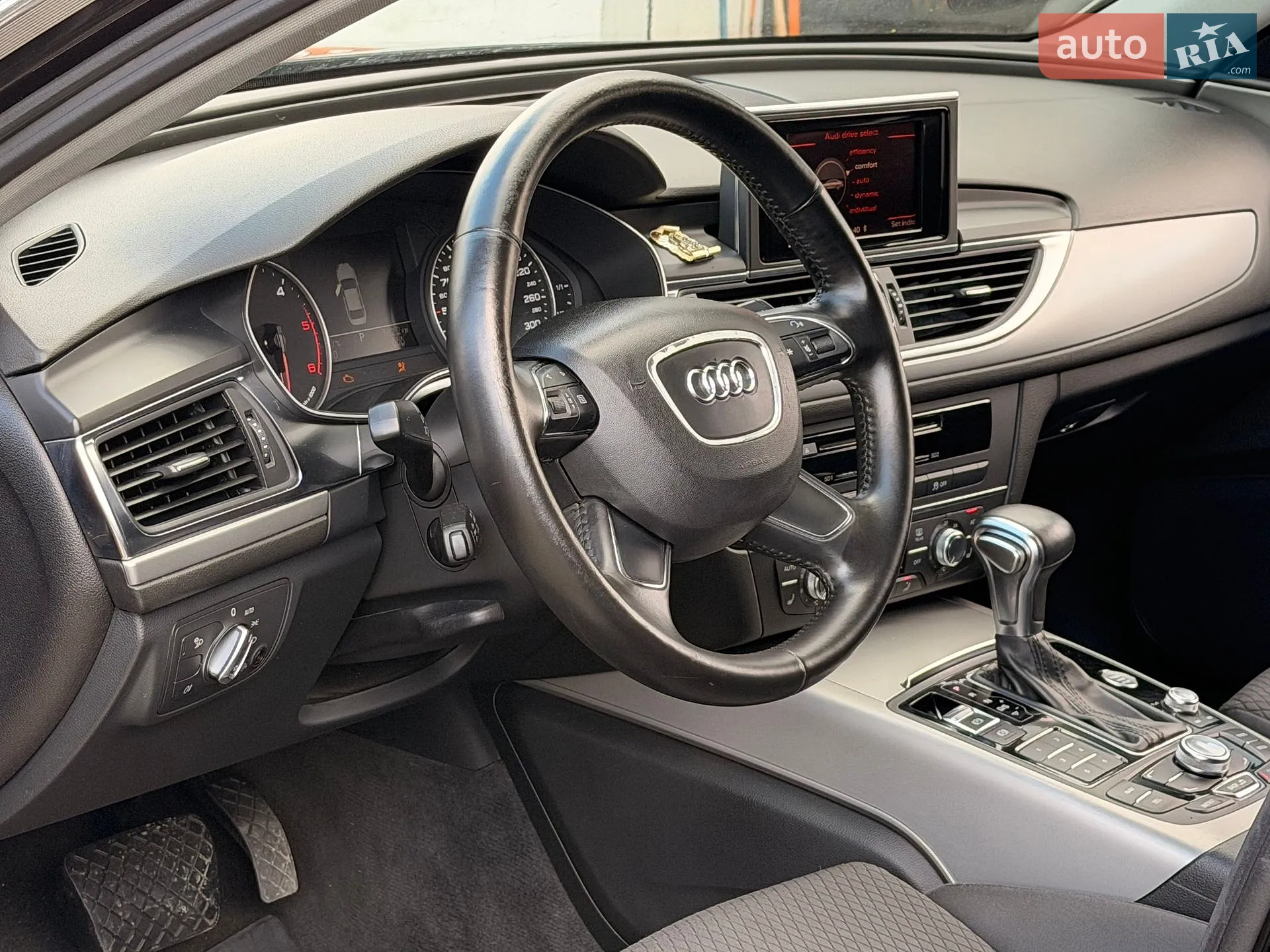 2011 Audi A6 - мініатюра 31