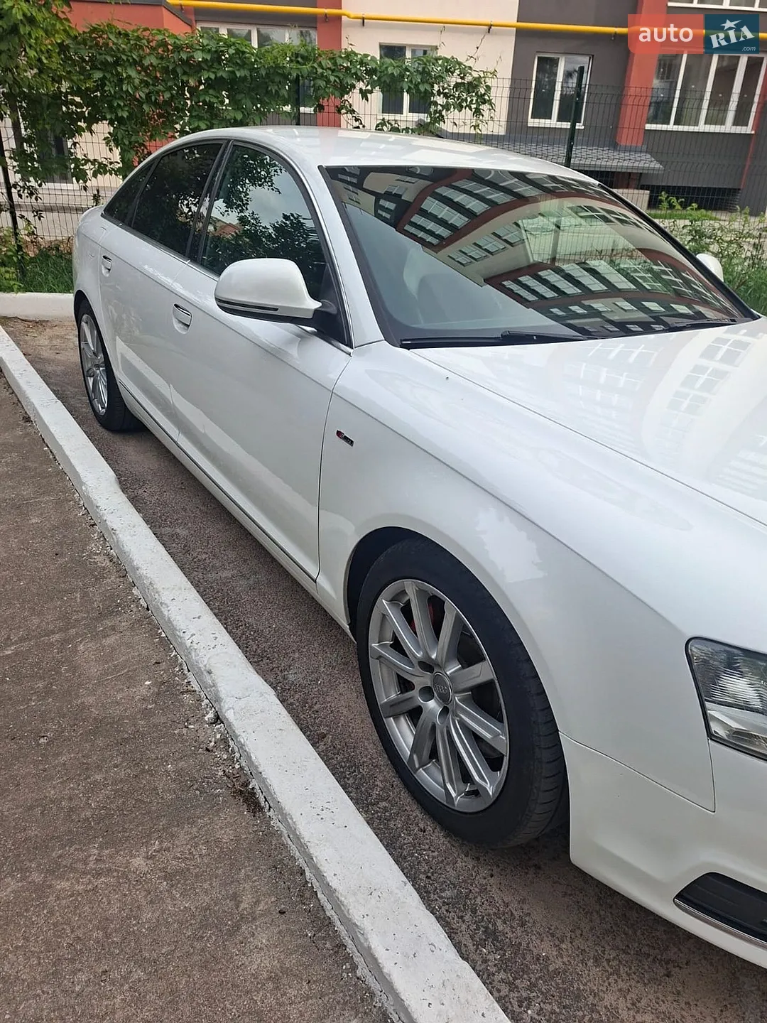 2010 Audi A6 - мініатюра 8