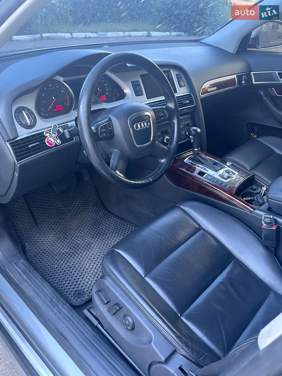 2010 Audi A6 - мініатюра 10