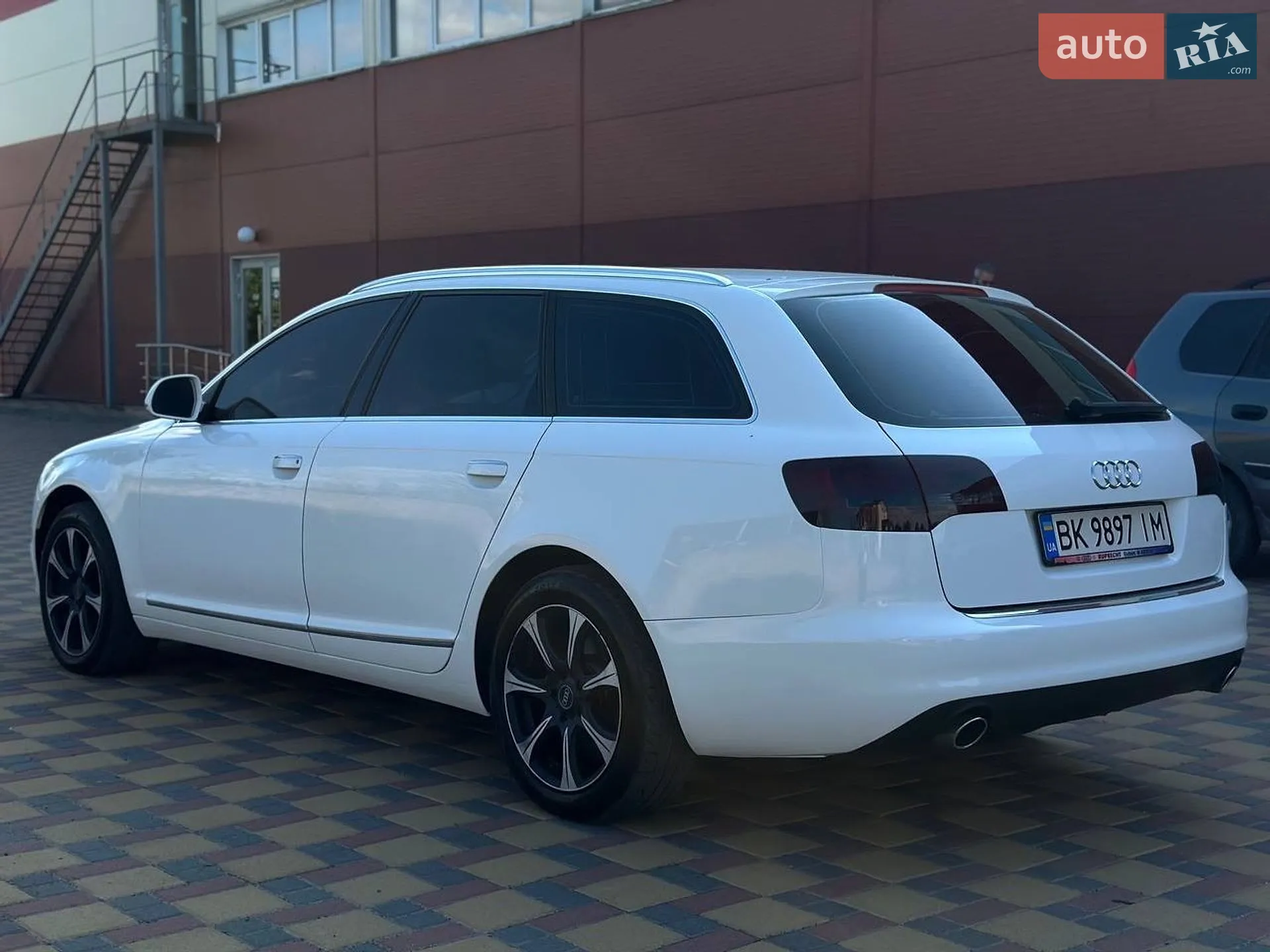 2010 Audi A6 - мініатюра 9