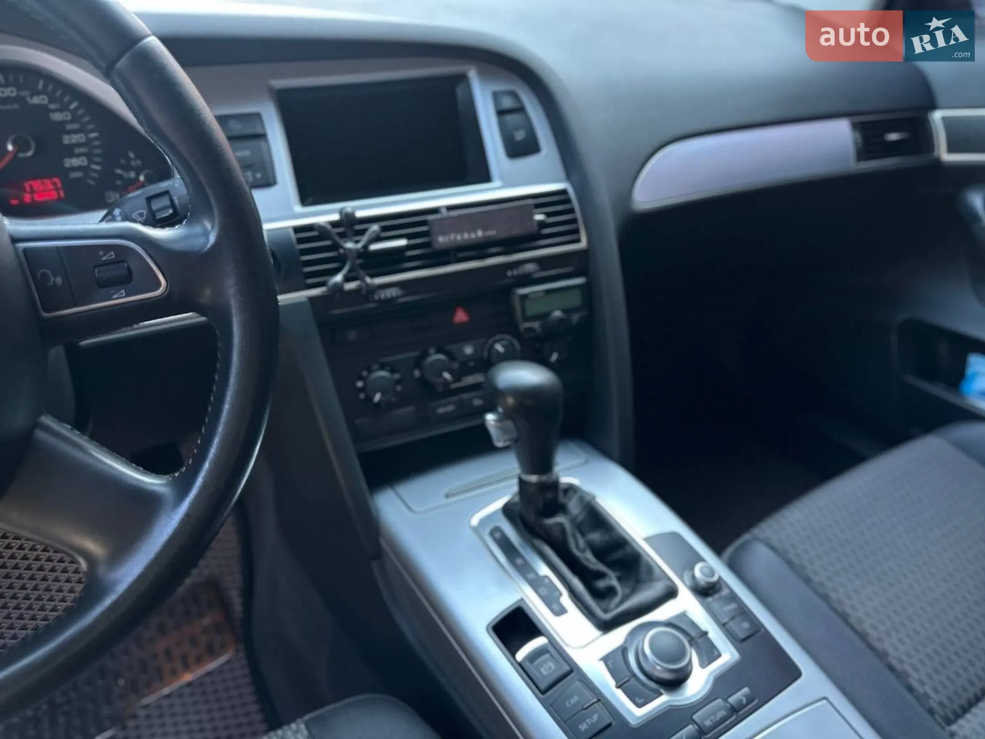 2010 Audi A6 - мініатюра 27