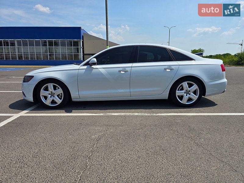 Седан Audi A6 2014 в Луцьку