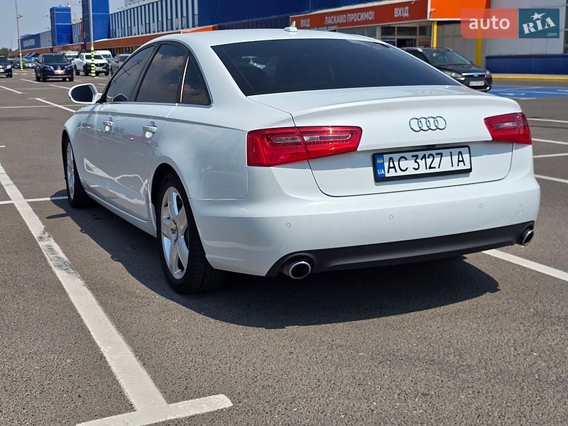 Седан Audi A6 2014 в Луцьку