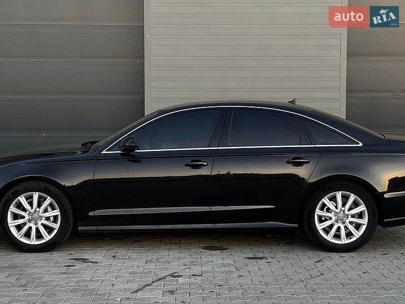 Седан Audi A6 2015 в Рівному