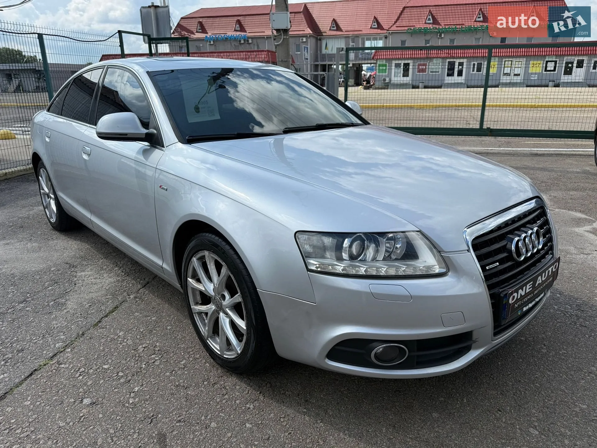2010 Audi A6 - мініатюра 3
