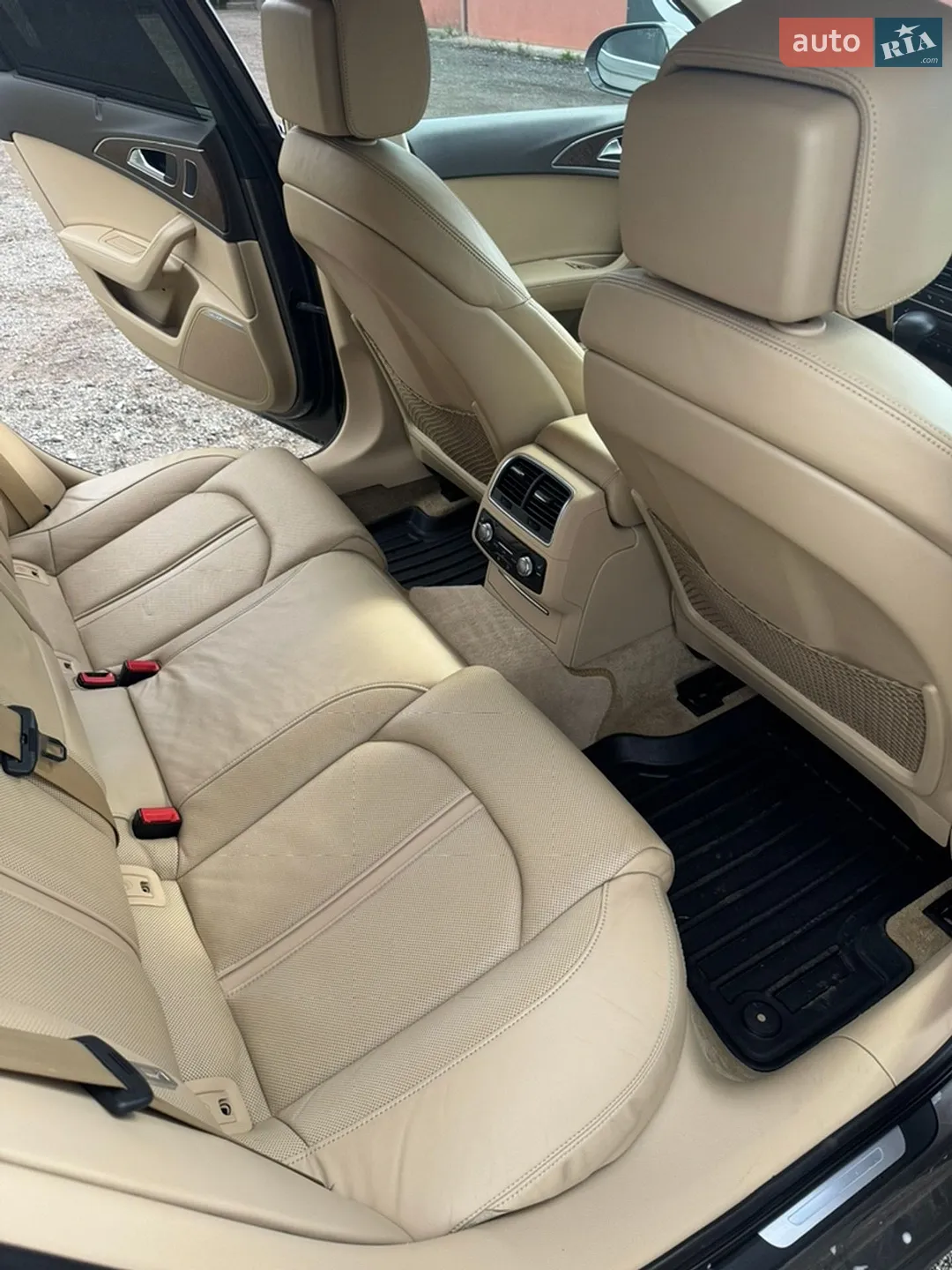 2011 Audi A6 - мініатюра 12